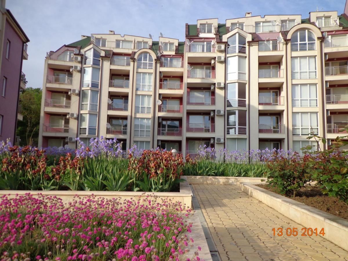 Kavarna Hills Apartments Eksteriør bilde