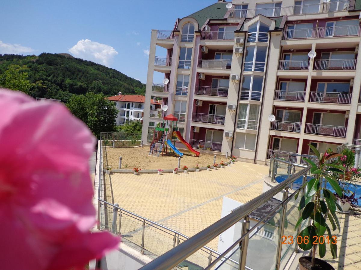 Kavarna Hills Apartments Eksteriør bilde